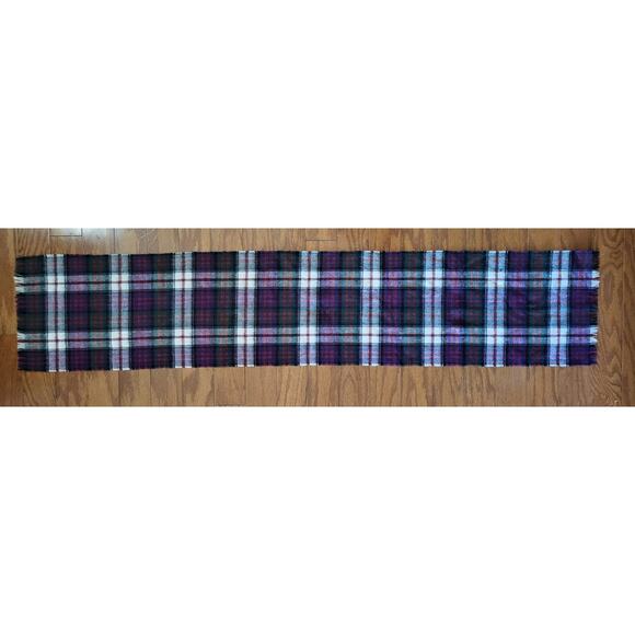 Ingles Buchan 100% Pure Wool Scarf Tartan Plaid Light Weight Made in Scotland - Picture 7 of 9